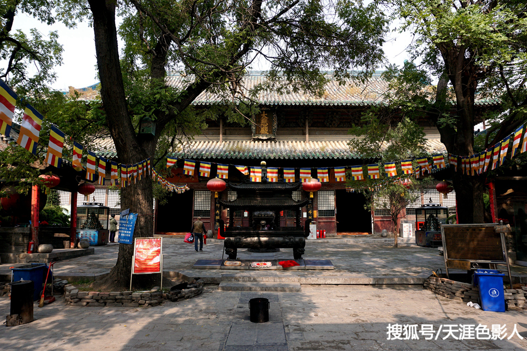 游山西太原崇善寺大悲殿堪比晋祠圣母殿古朴沧桑令人深感震撼