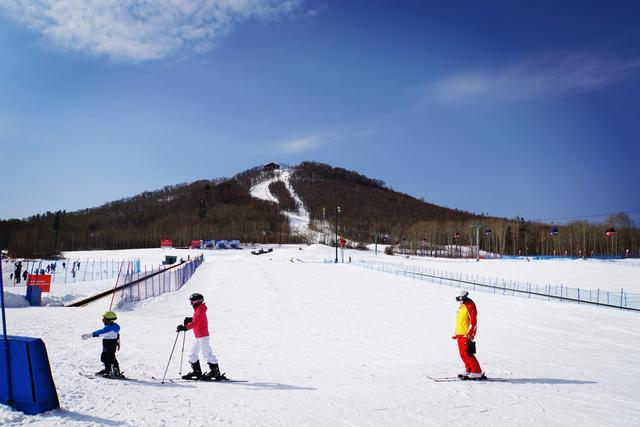 丽江滑雪场图片
