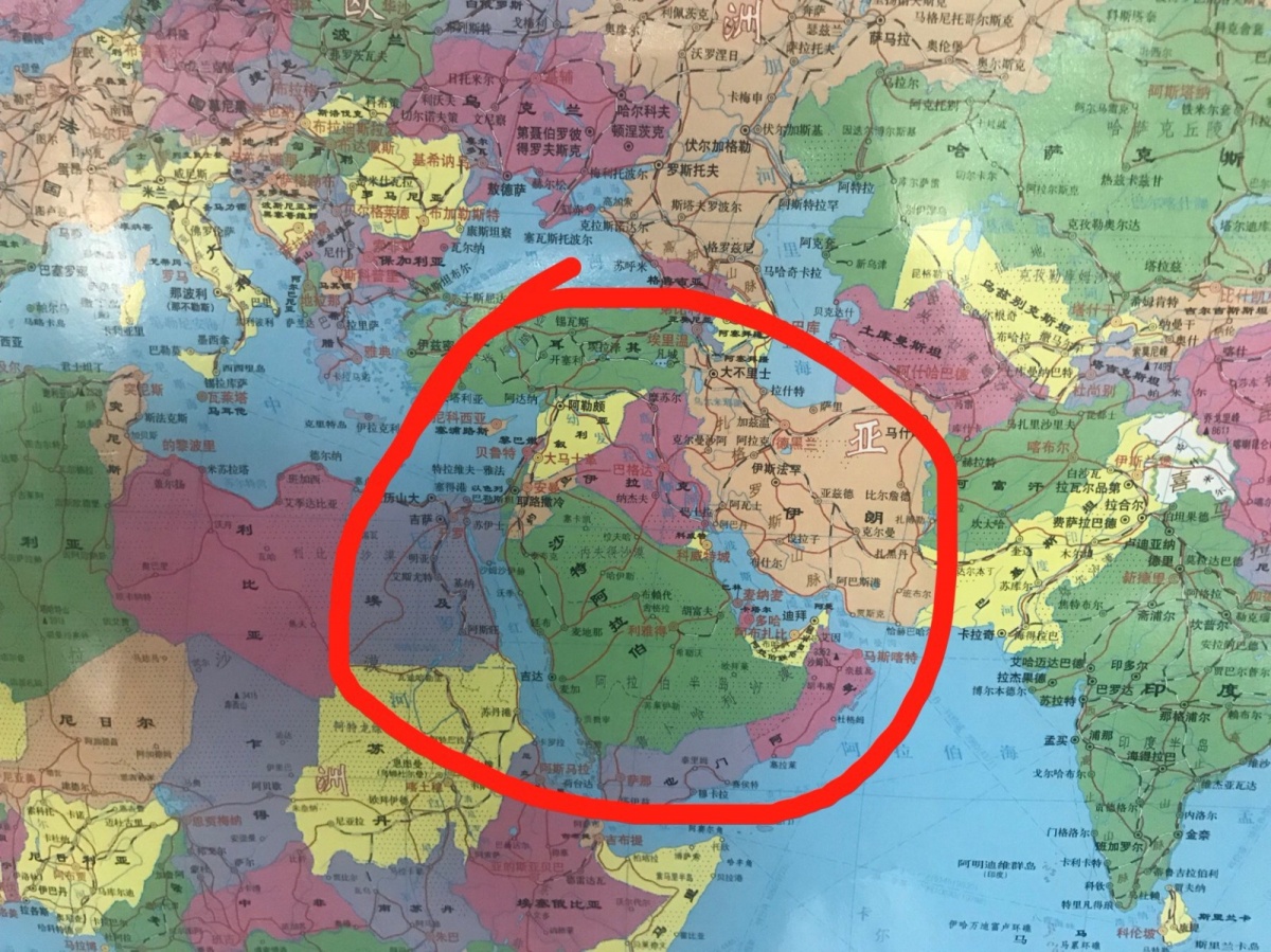 迪拜在地图上哪个位置图片