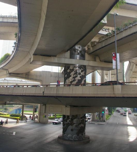 上海的这座高架桥为什么非要建一根盘龙柱工程师说出真相