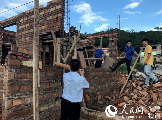 网友反映违章建房问题 龙岩上杭南阳镇立行整改并严打"两违"行为