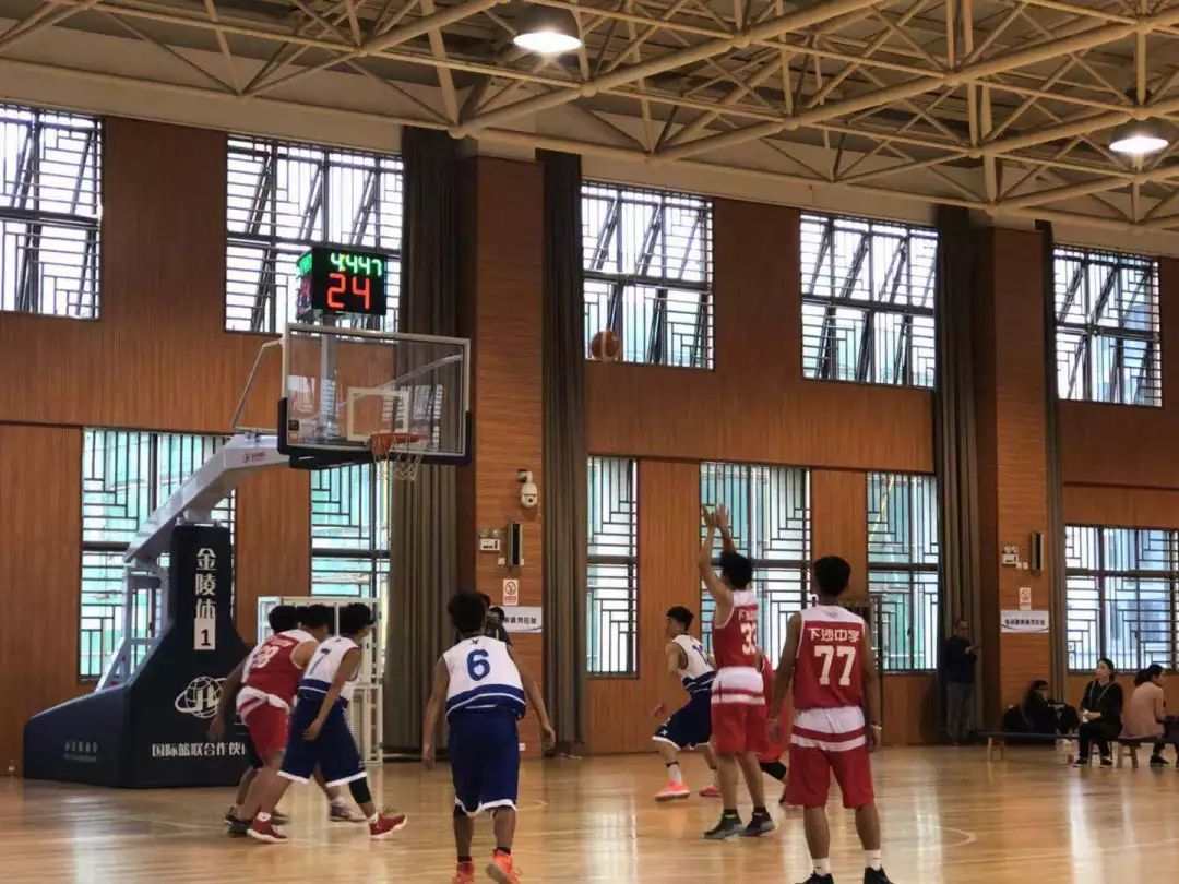 厉害了下沙中学篮球队再夺杭州市中学生篮球赛季军