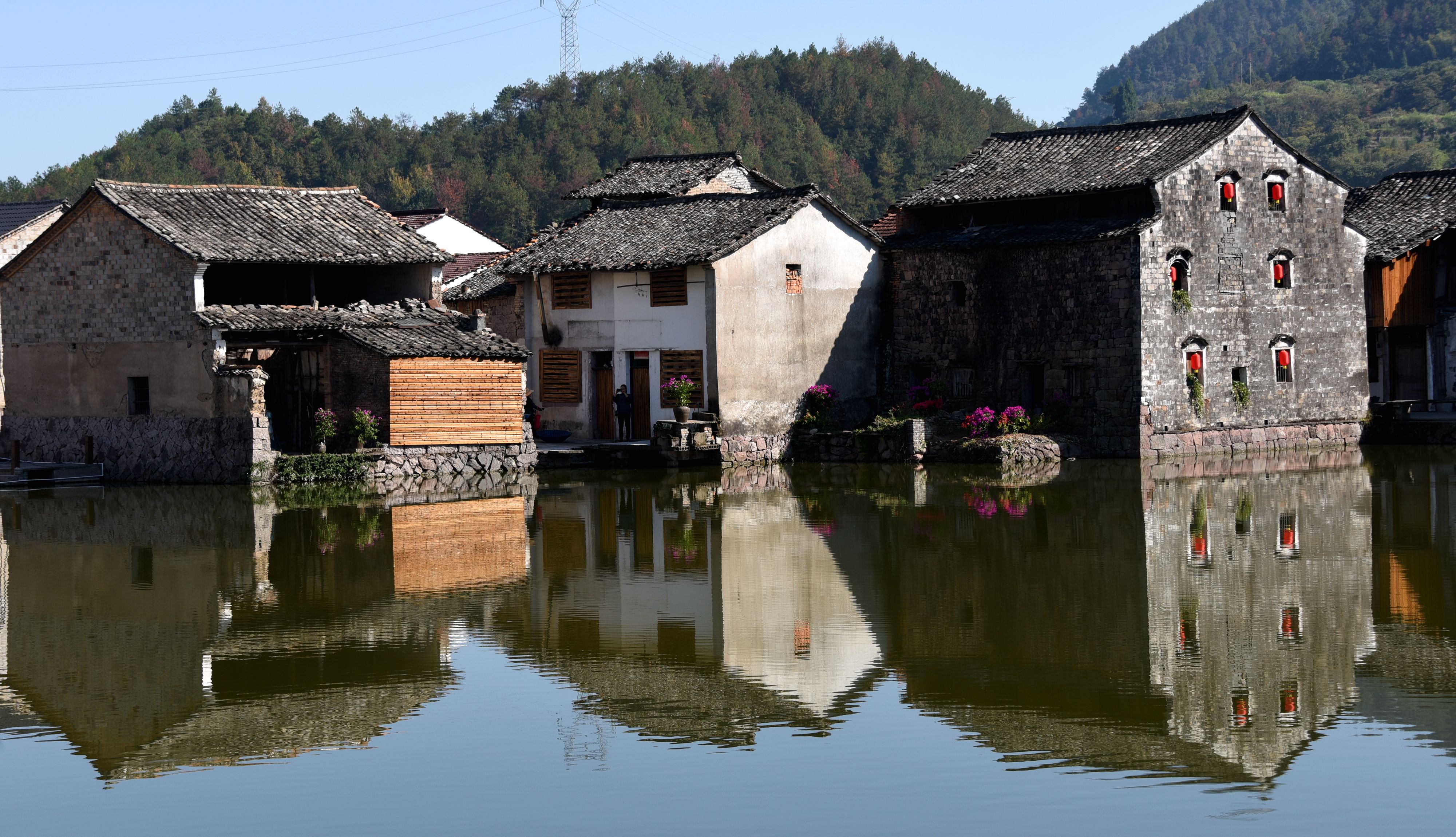 浙江仙居:农村环境整治 整出一个美丽乡村风景区