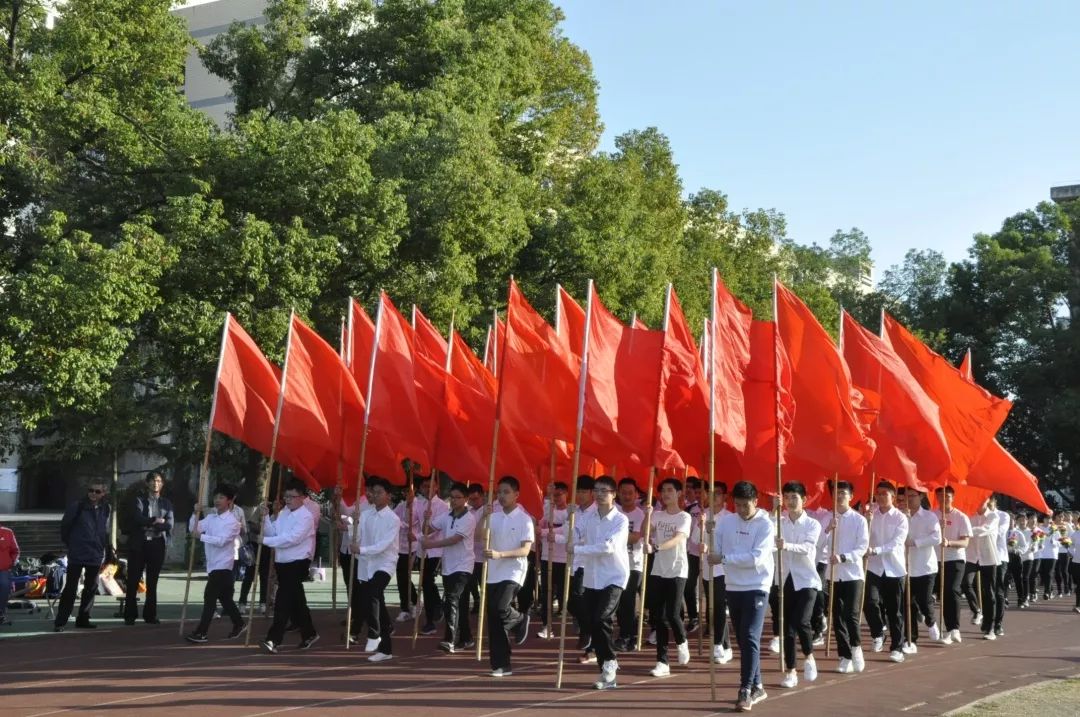 锡山实验小学直升天一图片