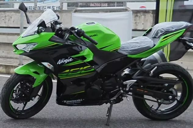 ninja400登陸川崎貴州11月3日首批車主交付儀式鑑賞會