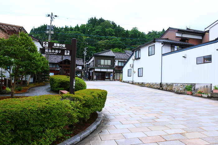 日本北陆地区旅游攻略 曳山展示館 见证富山市八尾町繁华兴盛的活化石 巴士约