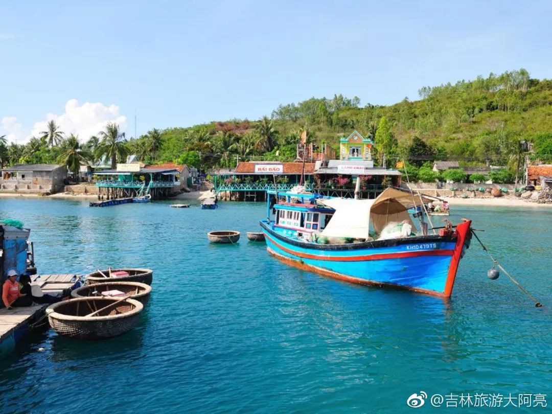 阿亮說下雪了想不想去國外海島耍一耍