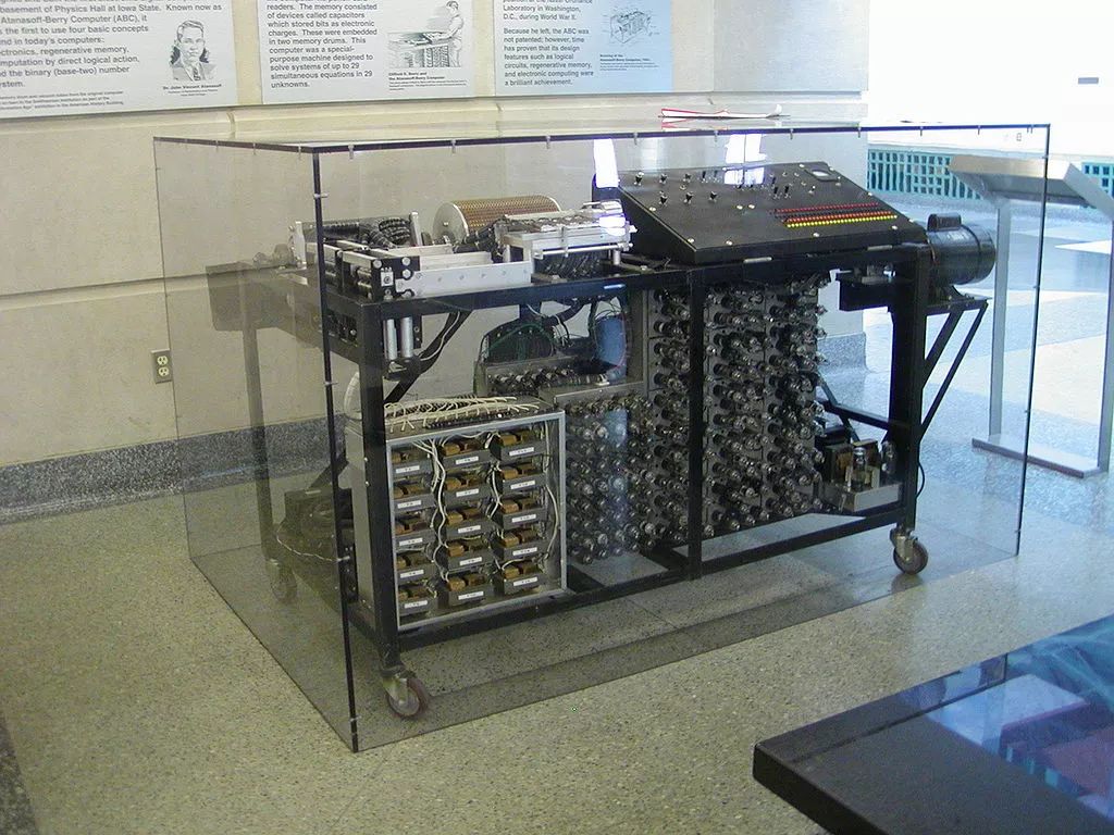 谁才是第一台计算机的发明人