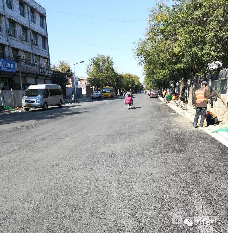 深泽县文昌街与东苑街道路已修好行人和车辆可正常通行