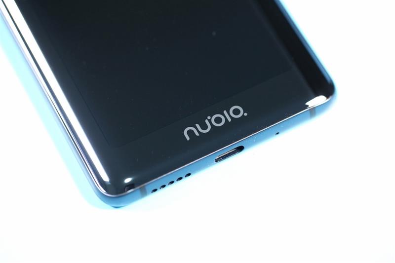 努比亚X首发评测：双屏+双侧边指纹