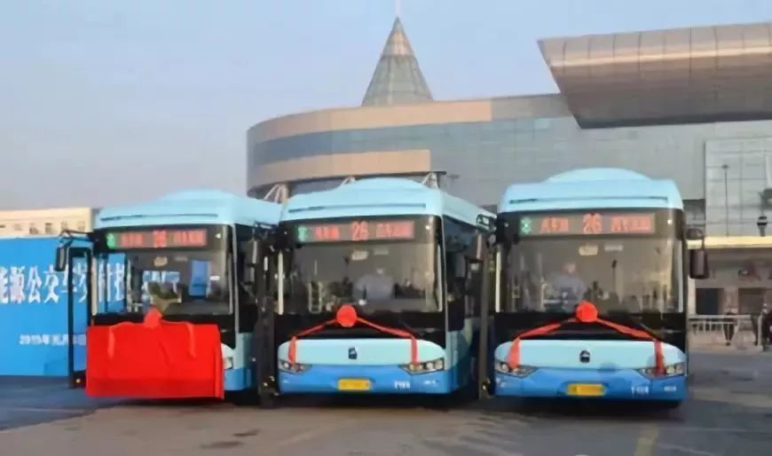 扬州公交站图片