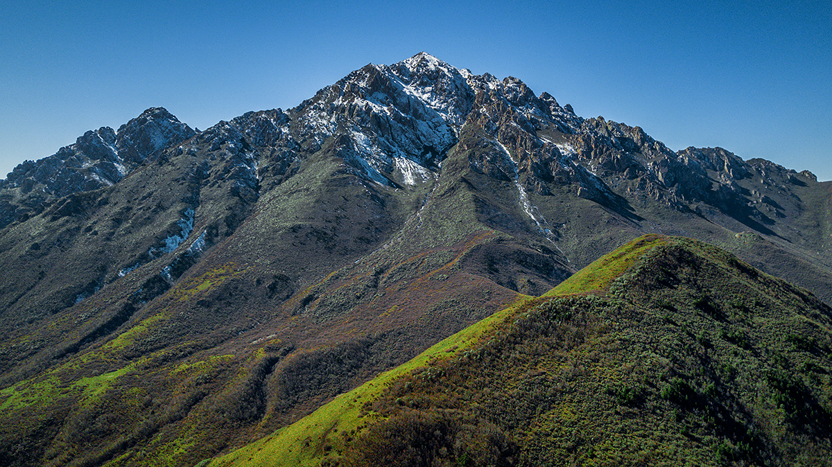 甘肃有座山的名字叫分水岭,丝路雪山第一峰