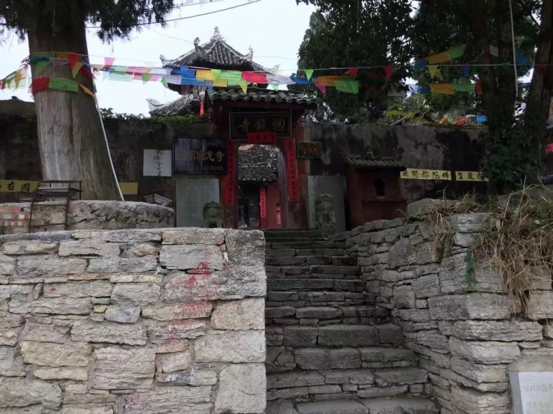 伏虎山车祸纪实图片