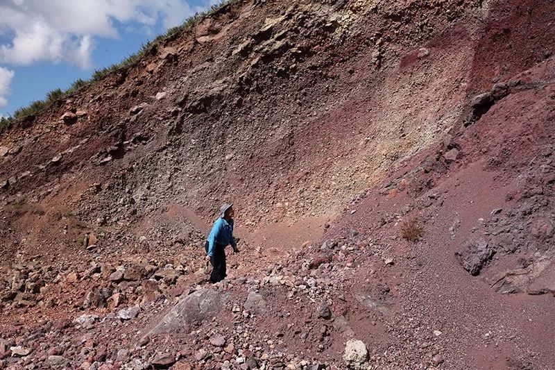 罕見內蒙古境內發現國內首處火山碎屑灰流地質景觀