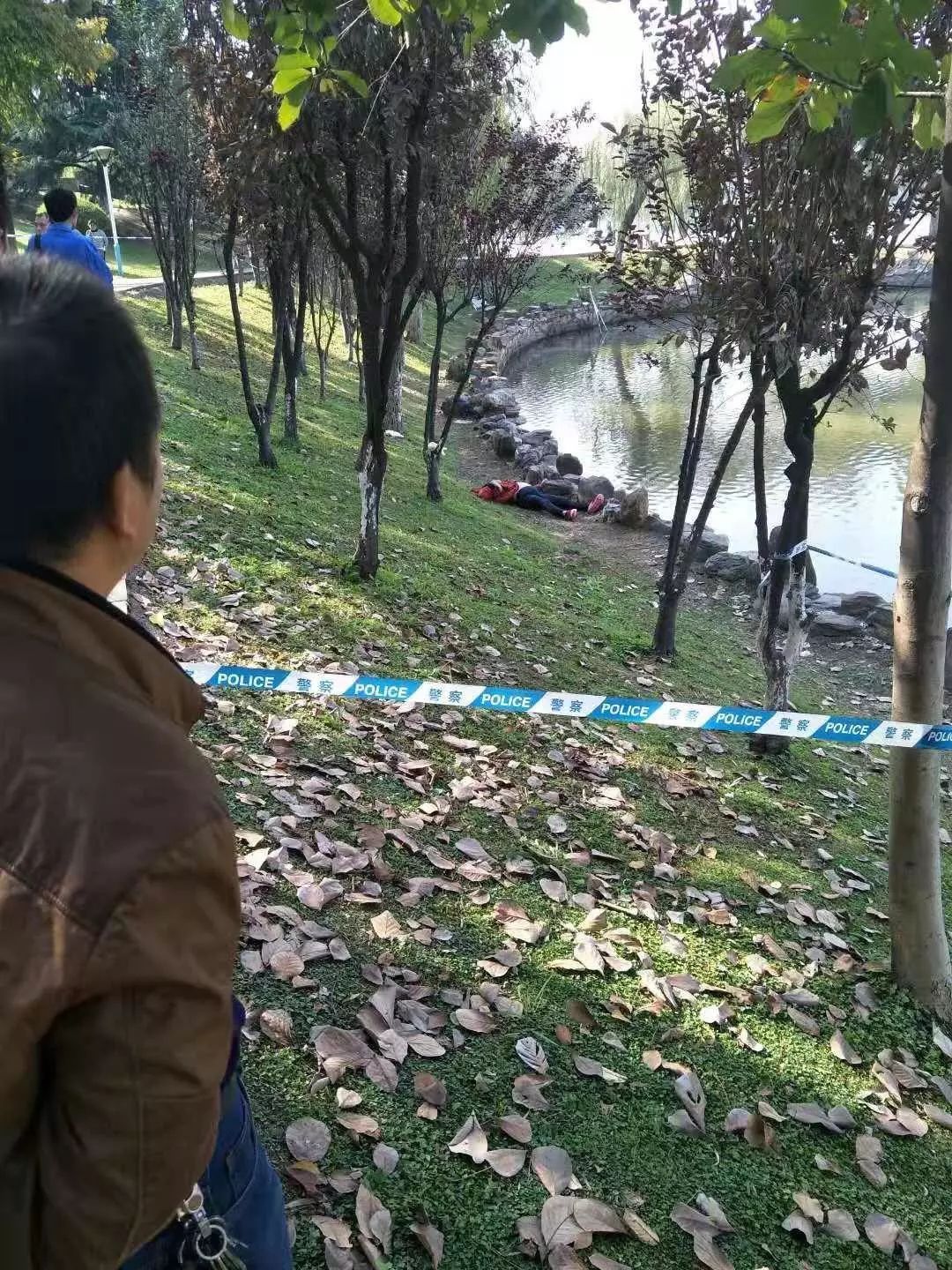 益阳秀峰公园内发现一具女尸,疑为落水溺亡