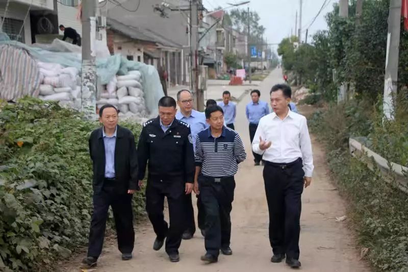 今日快讯荆州市副市长公安局长黄庭松一行赴新厂镇调研河湖长制工作