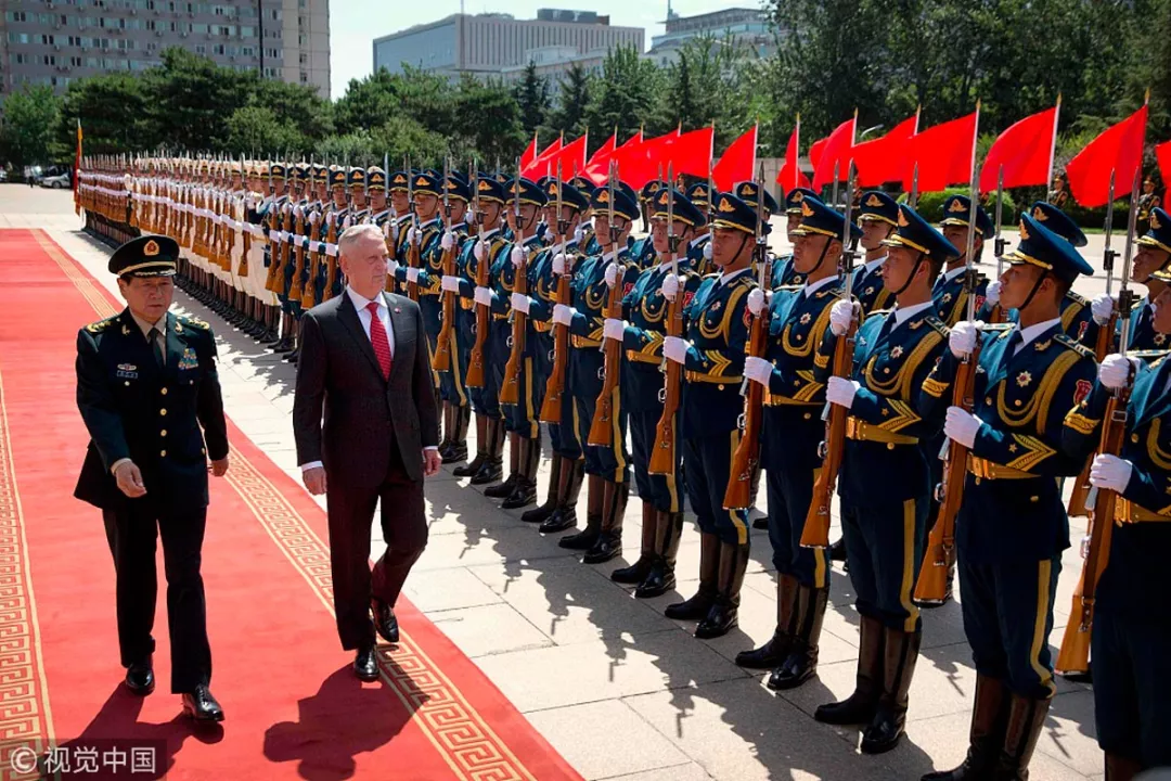 特朗普看中国阅兵仪式图片