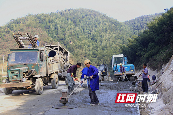 "常宁在奋进"系列发布会】塔山瑶族乡"蝶变"40年 穷山沟已成最美