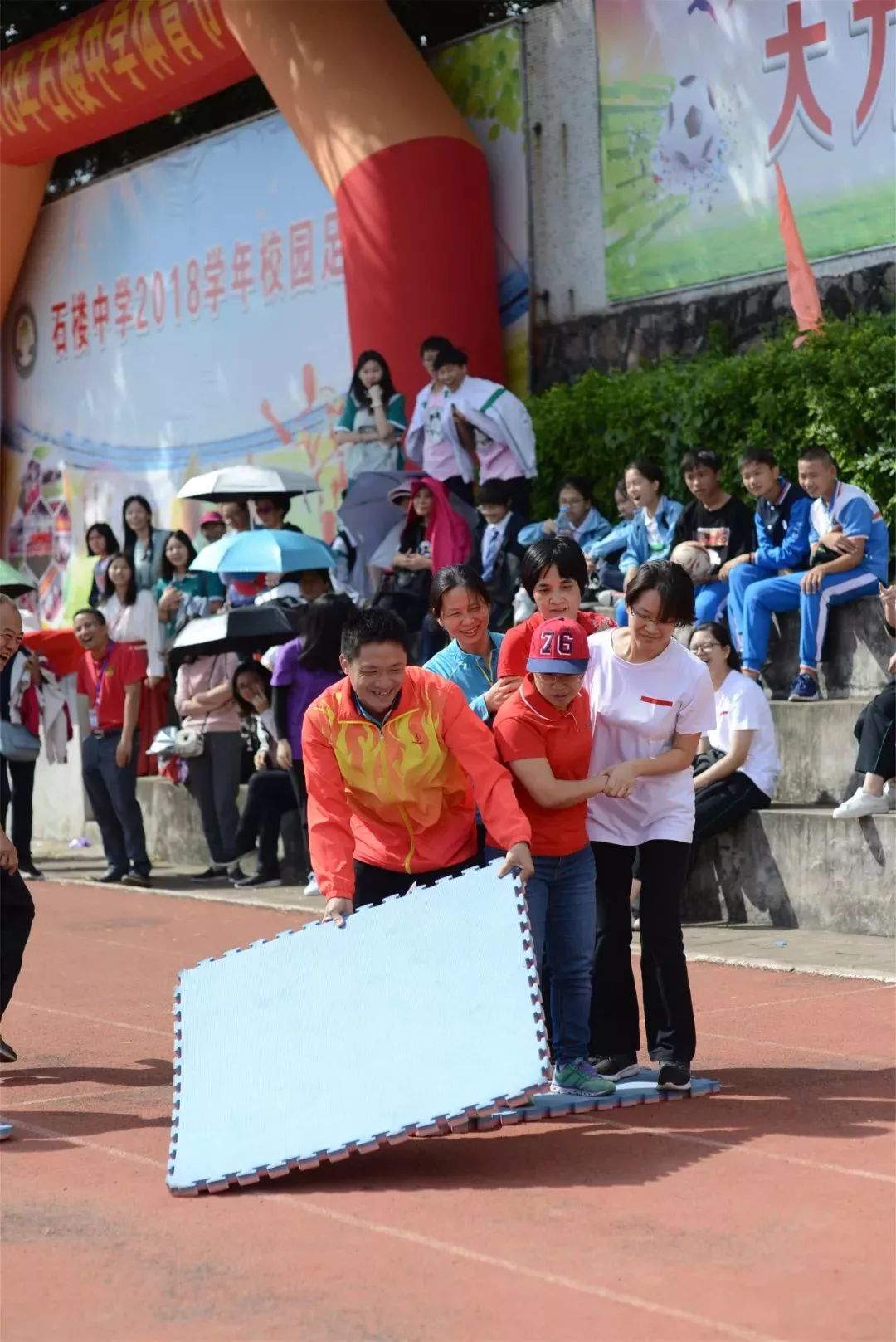 广州市番禺石楼中学图片