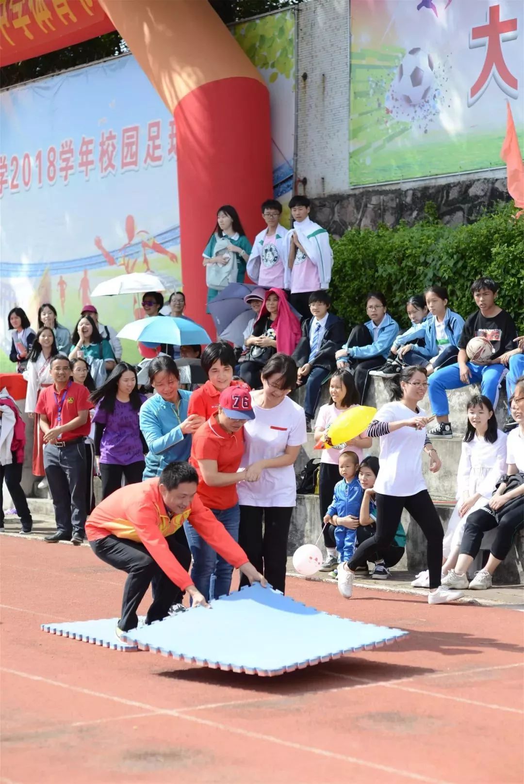 一起來更精彩廣州市番禺區石樓中學2018體育節隆重開幕