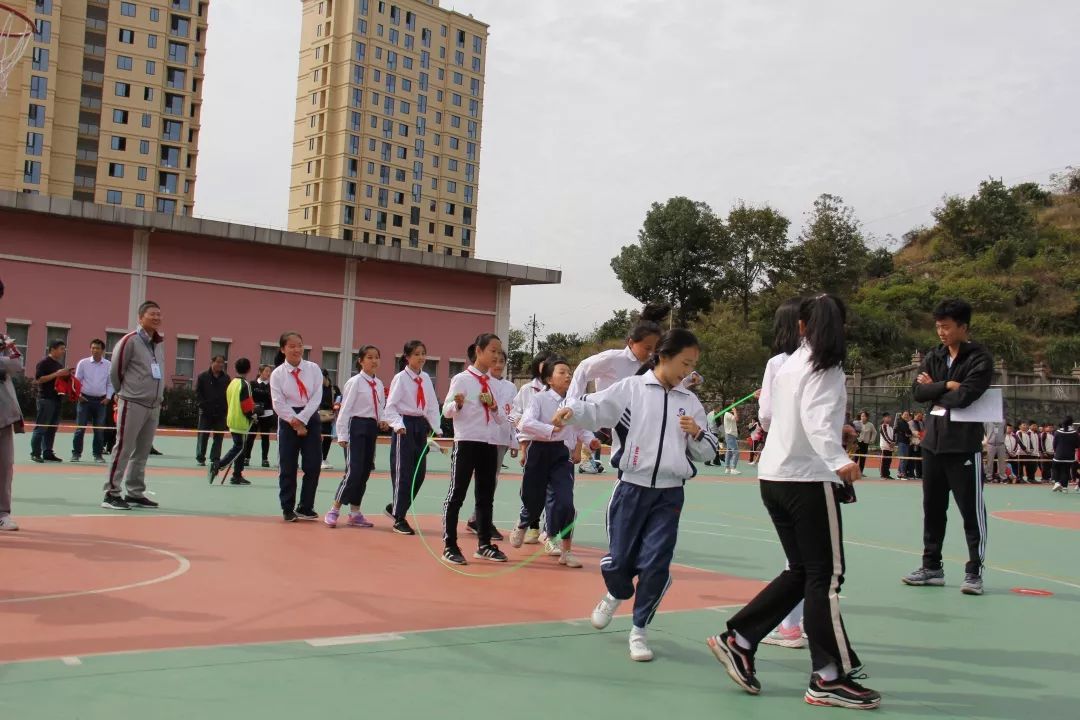 三门县外国语小学图片