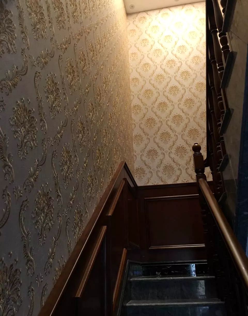 楼梯口墙布腰线效果图图片
