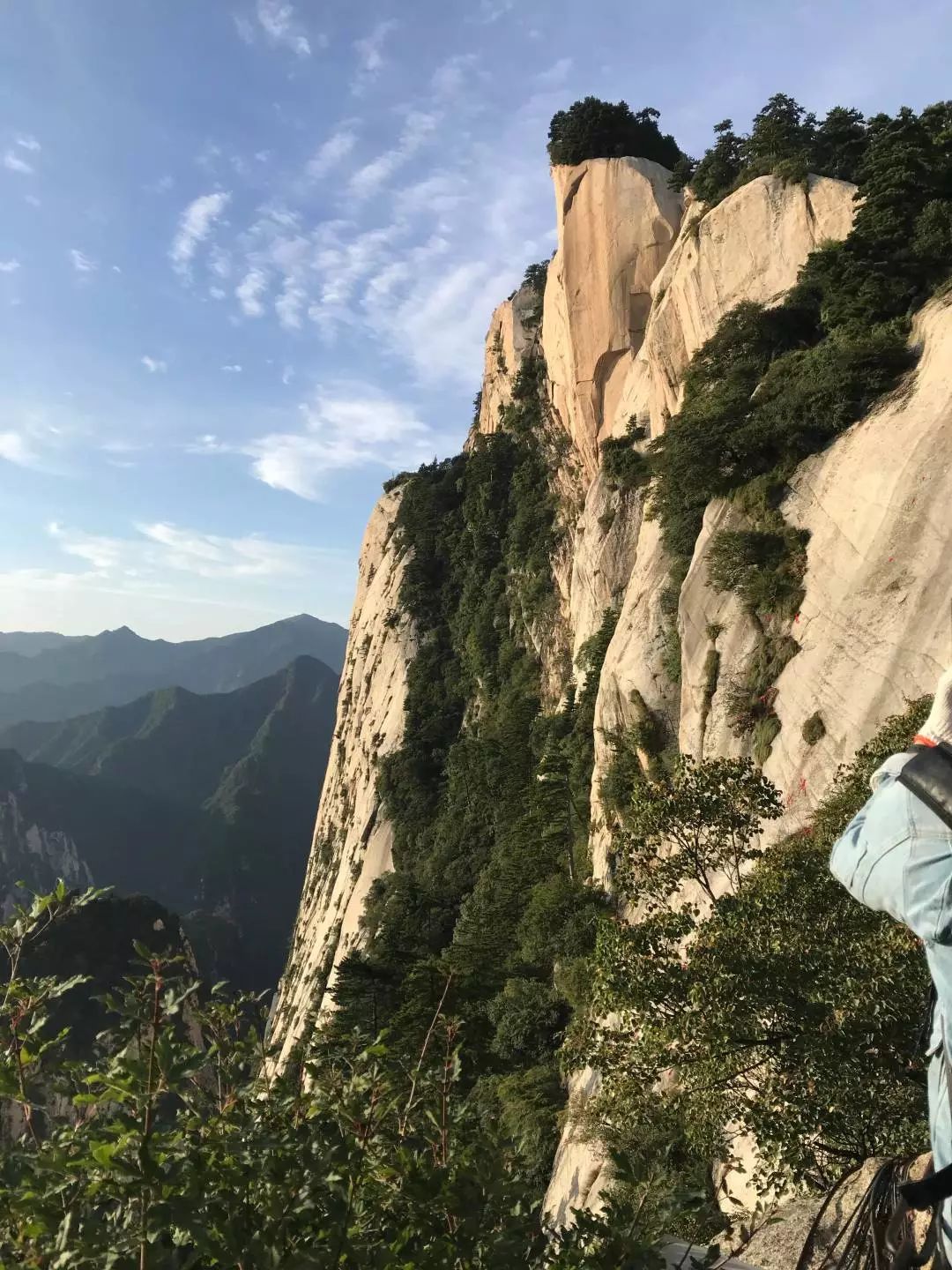 华山巨灵神手掌图片图片