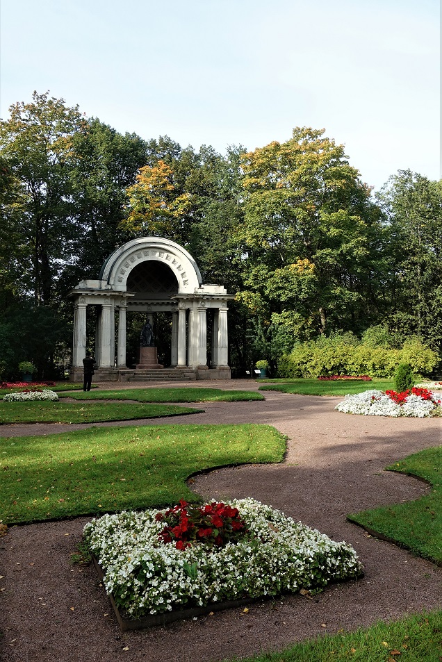 巴甫洛夫斯克公园图片