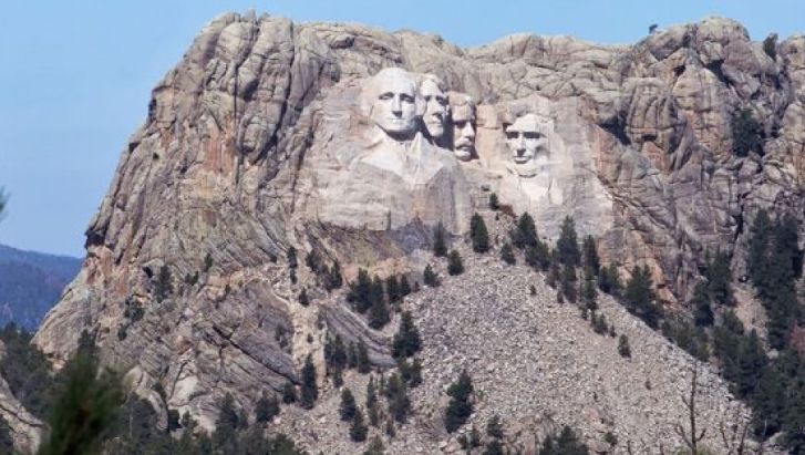 总统山的背面图片