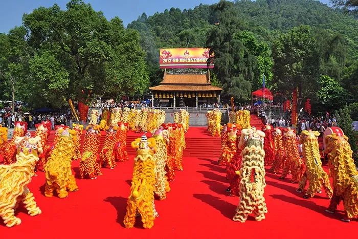 有洪秀全故居,洪秀全紀念館,資政大夫祠古建築群,盤古王廟,炭步鎮朗頭