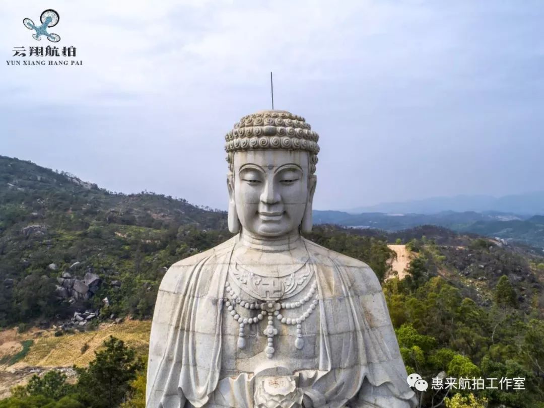 位于惠来县城西北方向,距县城17.