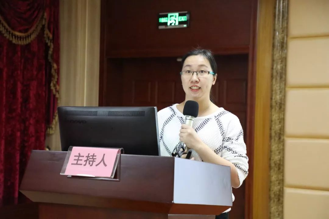 郑晓薇护士分享现代护理教学经验最后,学员们还参观了东院区手术室.