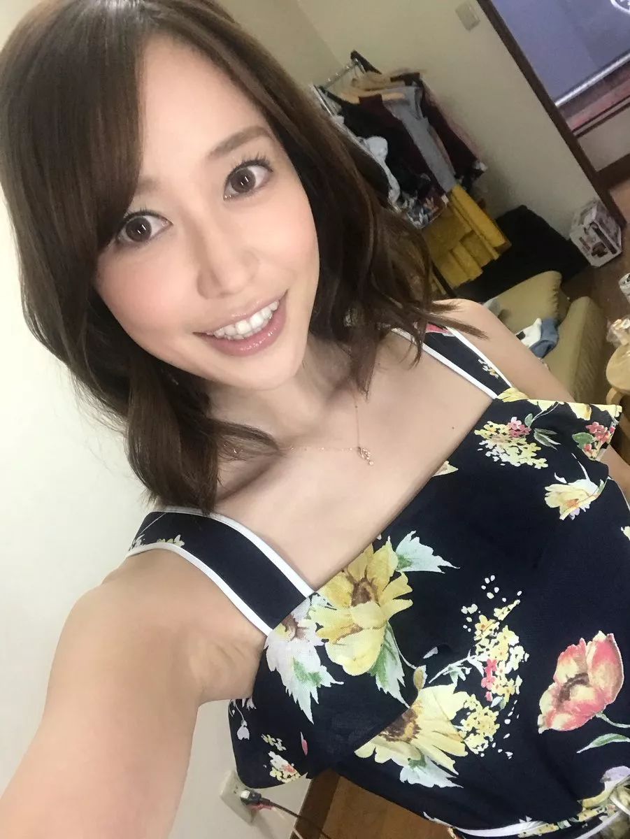 篠田ゆう日常照,最后那个是杏梨