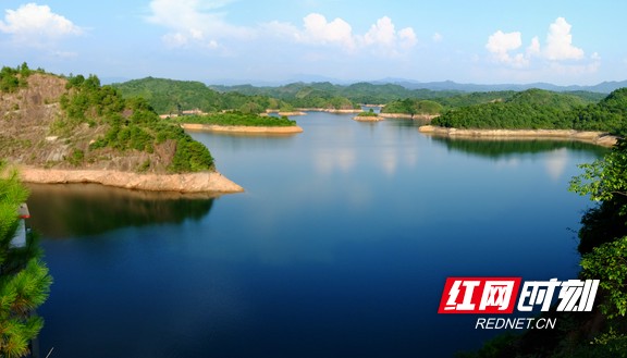 青山壠-龍潭水利風景區:青山鑲明珠 綠水映藍天_水庫