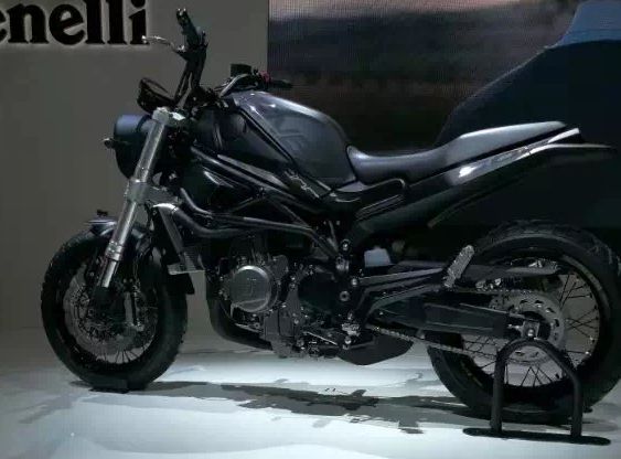 贝纳利1000cc摩托车图片
