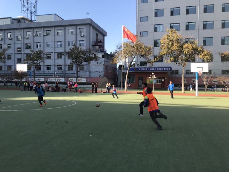 【直通校园】太原市迎泽区第三实验小学举行体育节暨"军魂杯"校园足球