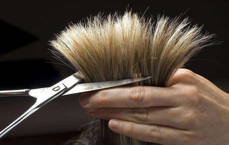 如何拯救你的分叉头发?
