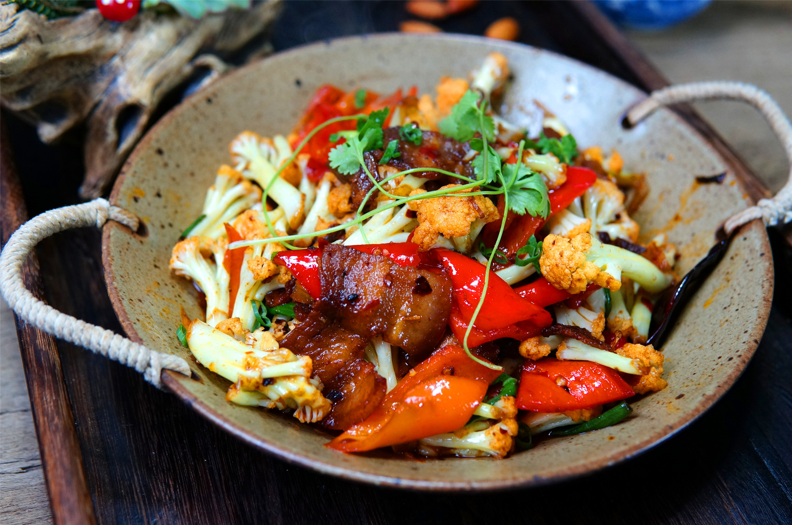 教你做干锅花菜炒的时候加点它比饭店的还好吃