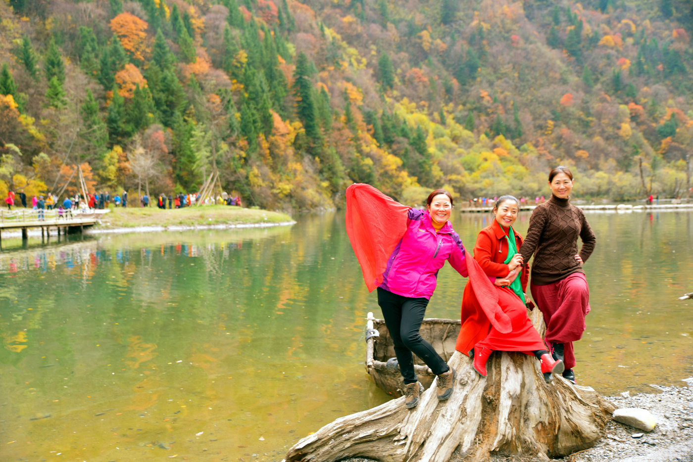 原創
            這裡是黑水奶子溝，我要從你斑斕的色彩世界里路過... 旅遊 第38張