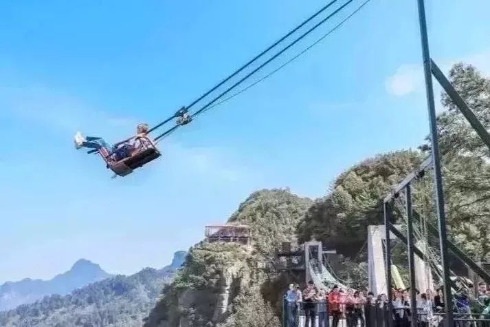 福利黛眉山景区发优惠券啦玻璃栈道悬崖秋千船票均可使用