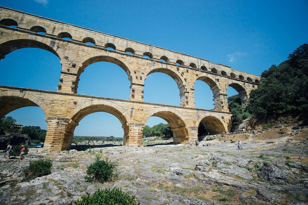 法国古罗马建筑嘉德水道桥 世界唯一三层水道桥!