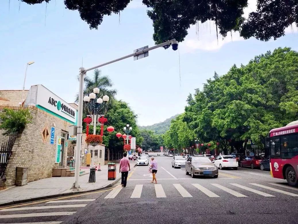 西樵山登山大道图片