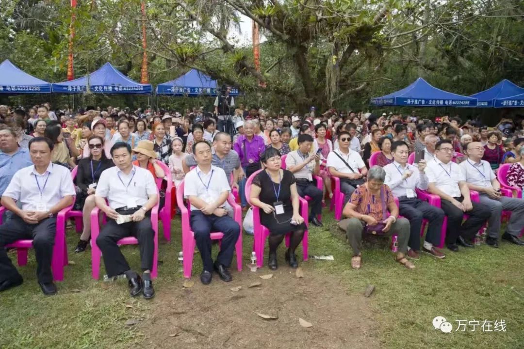 市侨联主席卢裕浪,市农业局局长杨学海,兴隆外事