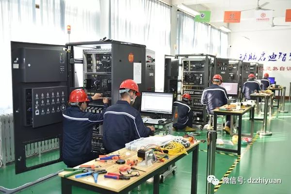 喜報電氣工程系在2018高職組現代電氣控制系統安裝與調試賽項勇奪