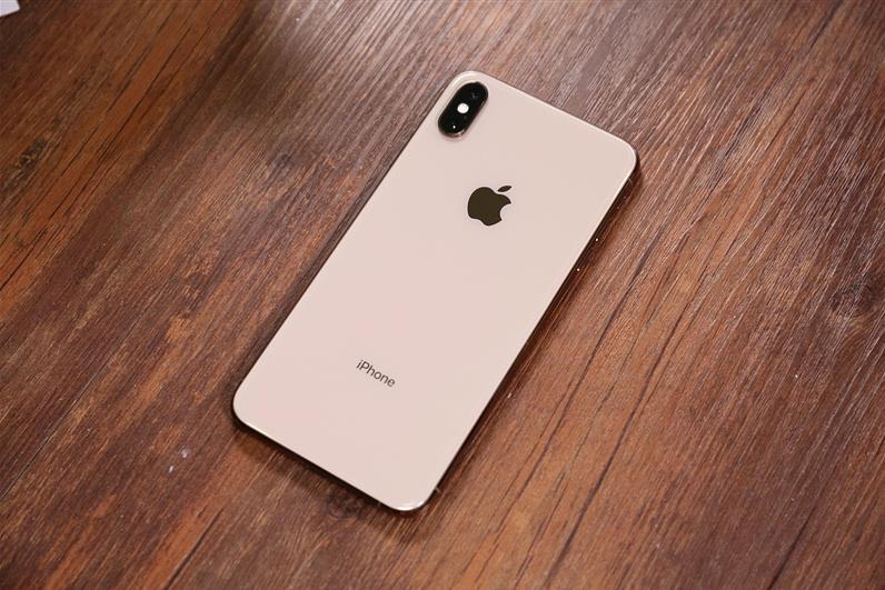 华为Mate 20 X对比iPhone XS Max：谁才是最强游戏旗舰