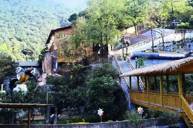 【群鷹戶外秋遊季】親子出遊吹臺山軍事體驗科學之旅