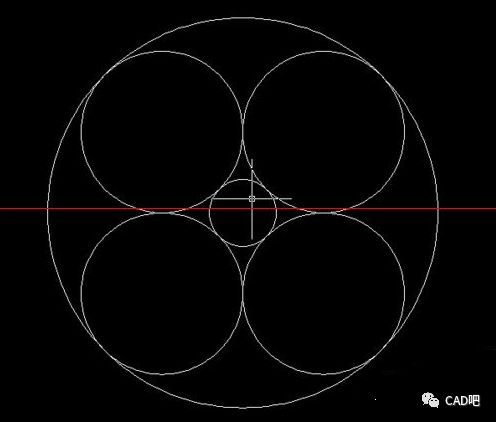 cad中一个大圆与多个小圆相切