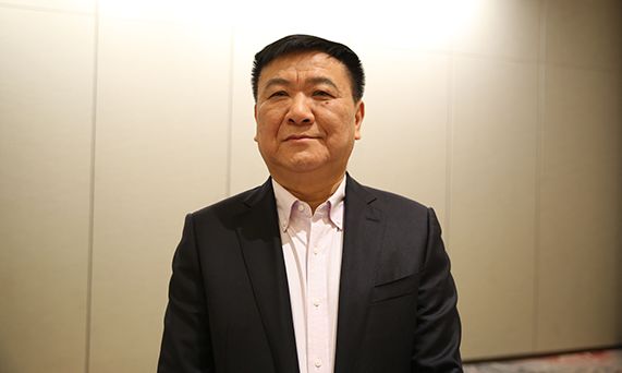 新华网专访集团董事长杨寿海