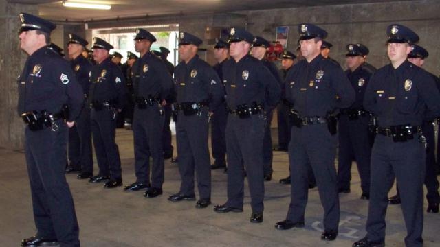 美国大多数警队选择蓝色警服的5个原因