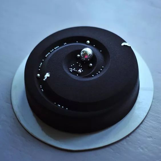 惊艳的黑色蛋糕黑暗系来了一场行业的大颠覆